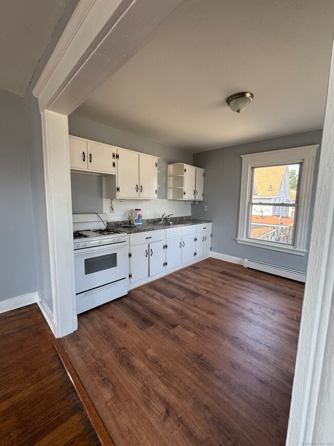 760 Washington Ave in West Haven, CT - Building Photo - Building Photo