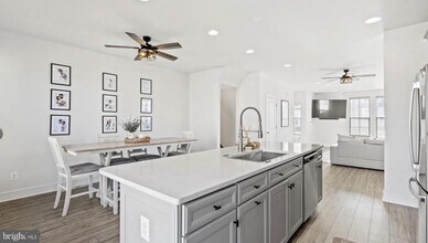 14554 Alsace Ln in Gainesville, VA - Building Photo - Building Photo