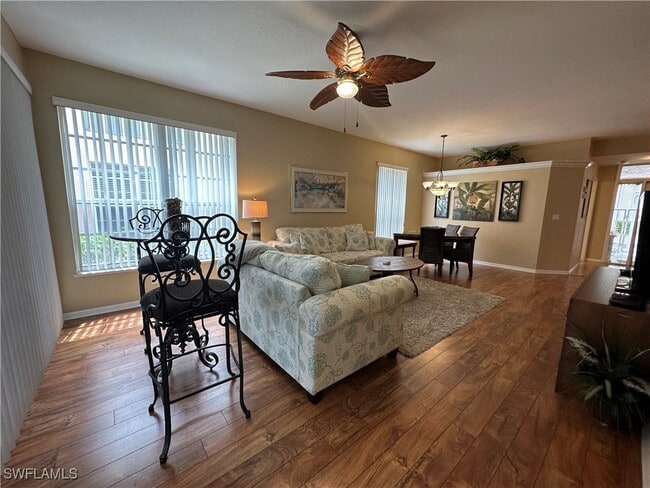 3951 Windward Passage Cir in Bonita Springs, FL - Foto de edificio - Building Photo