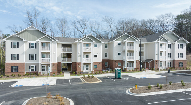 The Landing at Beaver Creek in Fayetteville, NC - Building Photo - Building Photo