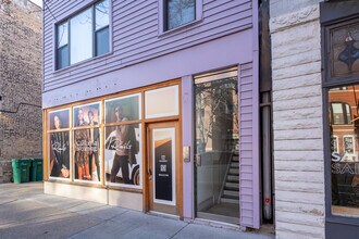 841 W Armitage Ave in Chicago, IL - Building Photo - Building Photo