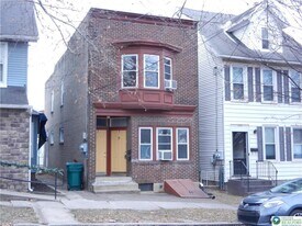 1428 Center St in Bethlehem, PA - Building Photo