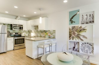 The Q in Sacramento, CA - Building Photo - Interior Photo