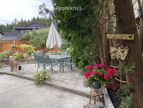 Private Bachelor Suite in Quiet Neighborhood in Port Coquitlam, BC - Building Photo - Building Photo