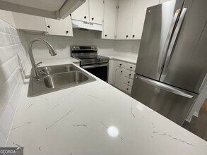 130 Springdale Ct in Macon, GA - Building Photo - Building Photo