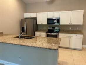 4404 SW 8th Pl in Cape Coral, FL - Building Photo - Building Photo