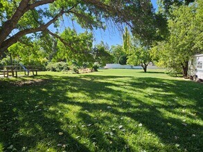 672 E 400 N St in Lindon, UT - Building Photo - Building Photo