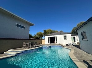 3277 Cerritos Ave in Signal Hill, CA - Building Photo - Building Photo