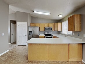 447 S 1250 E in Layton, UT - Building Photo - Building Photo