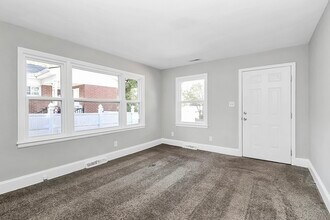 3503 Meredith Ave in Charlotte, NC - Foto de edificio - Building Photo