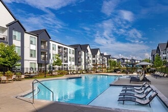 Elan Brookwood in Austell, GA - Foto de edificio - Building Photo