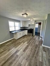 239 N McWhorter St in London, KY - Building Photo - Building Photo