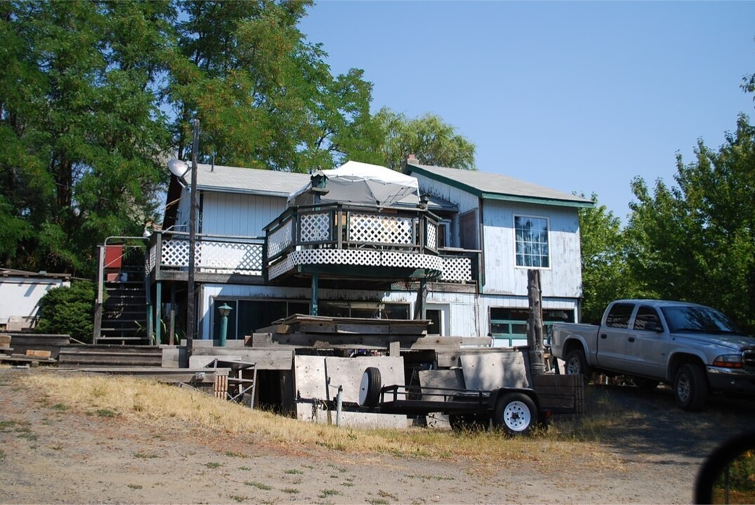 200 F St in Palouse, WA - Building Photo