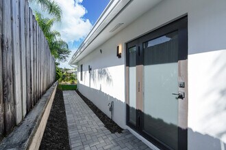 305 De Carie St in Delray Beach, FL - Building Photo - Building Photo