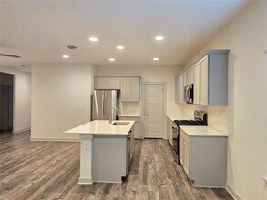 10305 Fulton Ave in Austin, TX - Building Photo - Building Photo