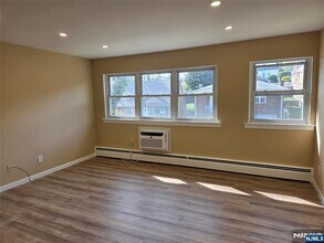 1628 Valley  2A Vly in Fort Lee, NJ - Building Photo - Building Photo