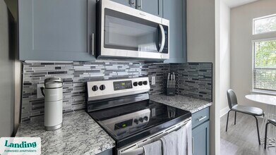 18101 Point Lookout Dr in Houston, TX - Building Photo - Building Photo