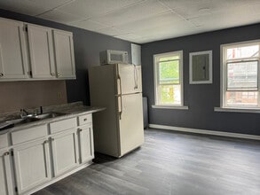 325 6th Ave in Altoona, PA - Building Photo - Building Photo