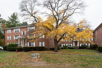 Mill Street Gardens in Woburn, MA - Foto de edificio - Building Photo