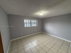 335 W 68th St in Hialeah, FL - Building Photo - Building Photo