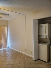 2661 Riverside Dr in Coral Springs, FL - Building Photo - Building Photo