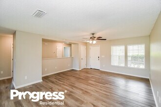 7118 Newman Lake Ct in Jacksonville, FL - Building Photo - Building Photo
