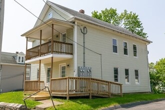 10 5th Ave in Webster, MA - Building Photo - Building Photo