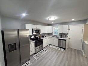 1215 E Beverly St in Ada, OK - Building Photo - Building Photo