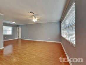 10461 110th Way N in Largo, FL - Building Photo - Building Photo