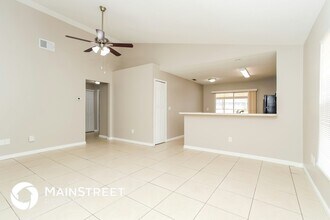 3614 Wimbledon Ln in Davenport, FL - Foto de edificio - Building Photo