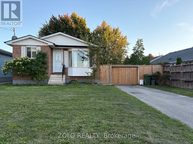 159 Erie St in St Thomas, ON - Building Photo - Building Photo