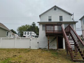195 Prospect St in Newburgh, NY - Foto de edificio - Building Photo
