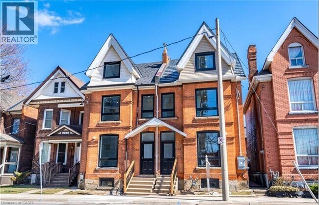 102 Wellington St N in Hamilton, ON - Building Photo - Building Photo