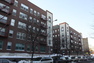 Kingsbridge Court in Bronx, NY - Building Photo - Building Photo