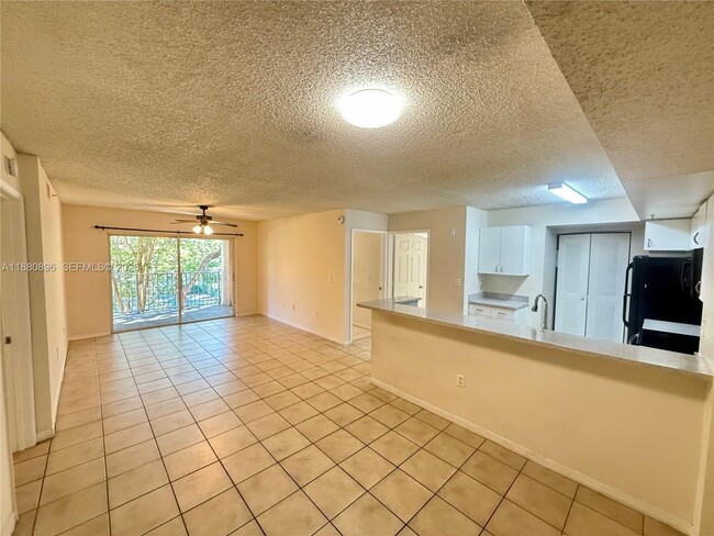 3870 Lyons Rd in Coconut Creek, FL - Building Photo - Building Photo