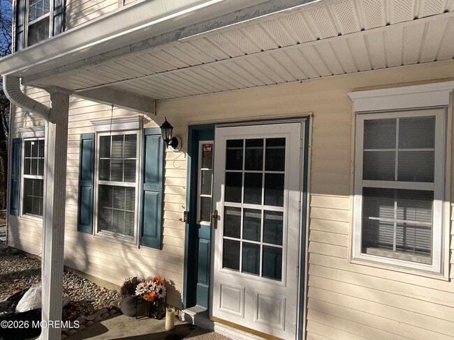 property at 1121 Roseberry Ct