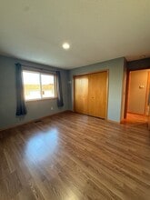 1525 McIntosh Cir in Shakopee, MN - Building Photo - Building Photo