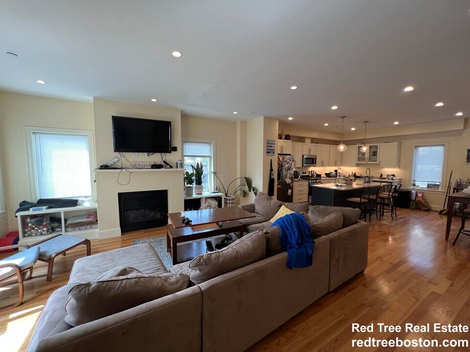 122 Tremont St in Boston, MA - Building Photo