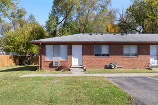 922 Holmes Apartments in Ypsilanti, MI - Building Photo