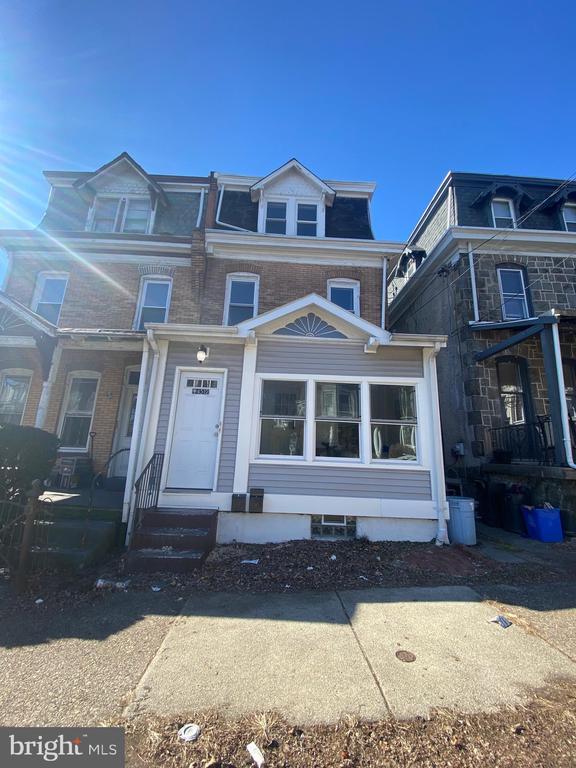 property at 4312 Manayunk Ave