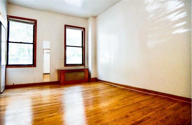 212 E 26th St-Unit -#B2 in New York, NY - Building Photo - Building Photo