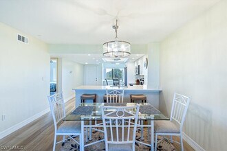 15161 Cedarwood Ln in Naples, FL - Building Photo - Building Photo