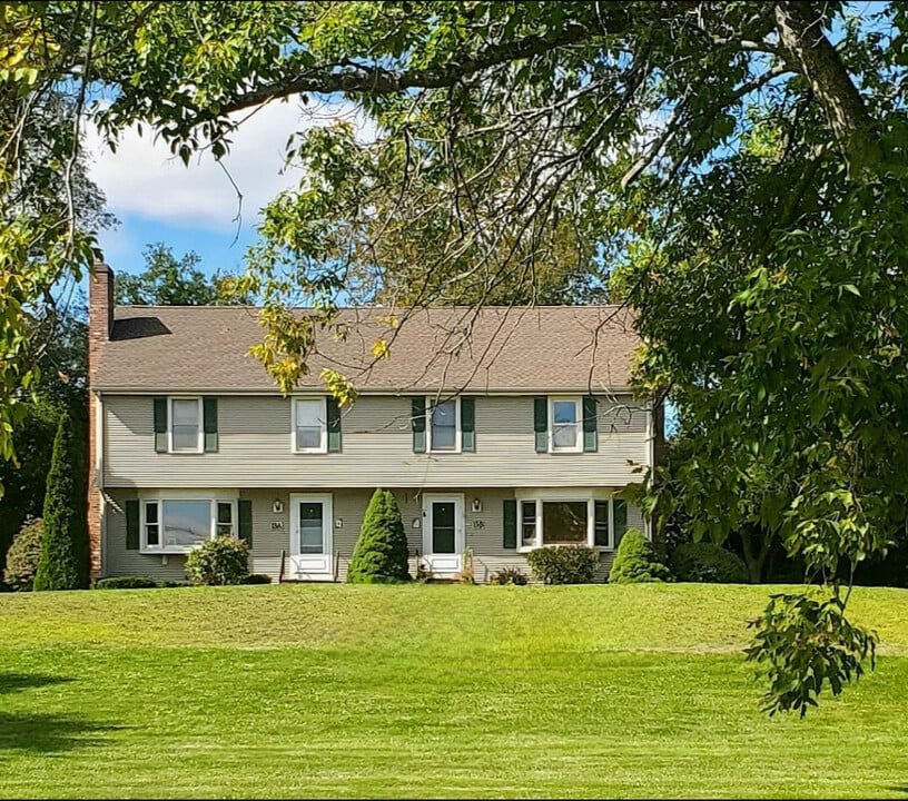 19A Blackstone St, Unit 19A in Mendon, MA - Foto de edificio