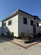 5075 Niagara Ave in San Diego, CA - Building Photo - Building Photo