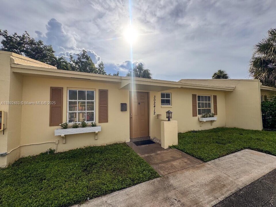 3024 NW 69th Ct in Fort Lauderdale, FL - Building Photo