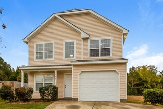 102 Glencroft Dr in Wingate, NC - Building Photo - Building Photo