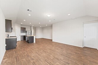 919 Bright Lotus Ln in Arcola, TX - Foto de edificio - Building Photo