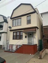 160 McAdoo Ave in Jersey City, NJ - Building Photo