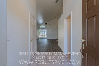 3941 Diane Dr in Sacramento, CA - Building Photo - Building Photo