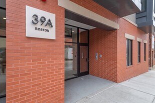 39 A St in Boston, MA - Building Photo